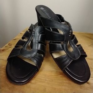 Earth Spirit black slip on sandals